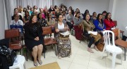 Mulheres no mover do espirito santo