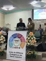 Maravilhas divinais neste culto abençoado