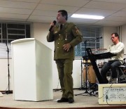 Igreja Vida Plena de Brusque recebe militares da UMESC