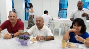 Um suculento café servido aos Militares