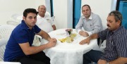 Um suculento café servido aos Militares