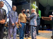 Entrega de medalhas aos militares e civis