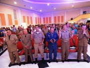 Militares e apoio feminino