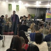 Mais uma maravilhoso culto na presença do Rei