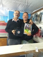 Sócios recebem materiais e bíblias do militar