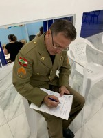 Varios militares presentes