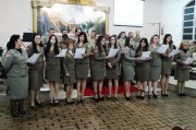 Policial aceita Jeus em culto de militares em Laguna