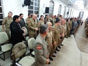 Policial aceita Jeus em culto de militares em Laguna
