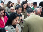 Policial aceita Jeus em culto de militares em Laguna