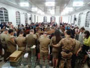 Policial aceita Jeus em culto de militares em Laguna