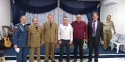 Poderoso culto militar em Bombinhas