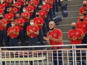 Entrega de bíblias aos alunos soldados
