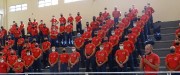 Entrega de bíblias aos alunos soldados