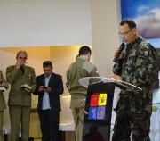 Presença de vários militares neste belo culto