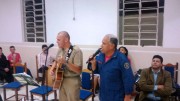Vários militares adorando a Deus em Lebon Régis 